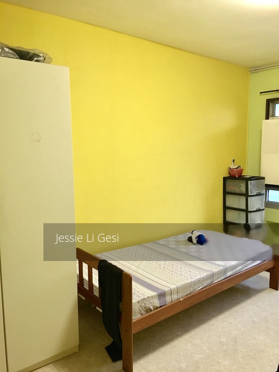 Blk 217 Pasir Ris Street 21 (Pasir Ris), HDB Executive #139872352